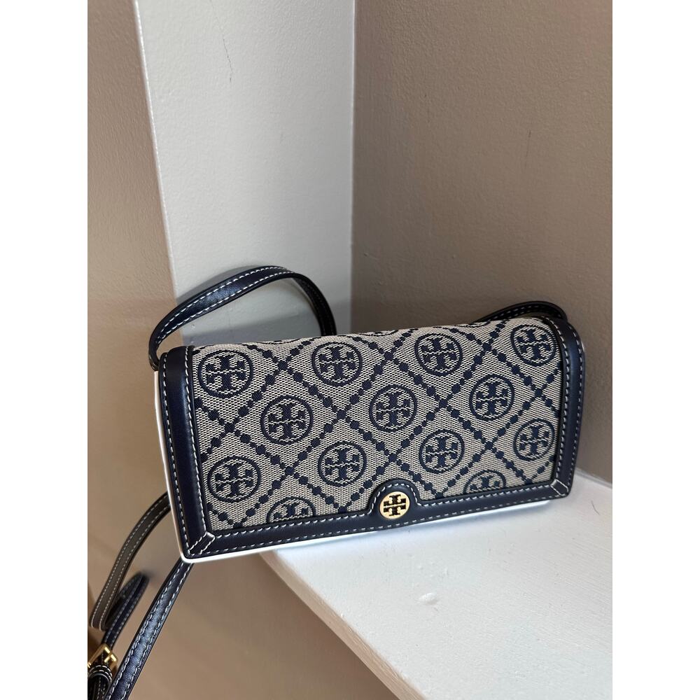 Tory Burch T MONOGRAM WALLET CROSSBODY